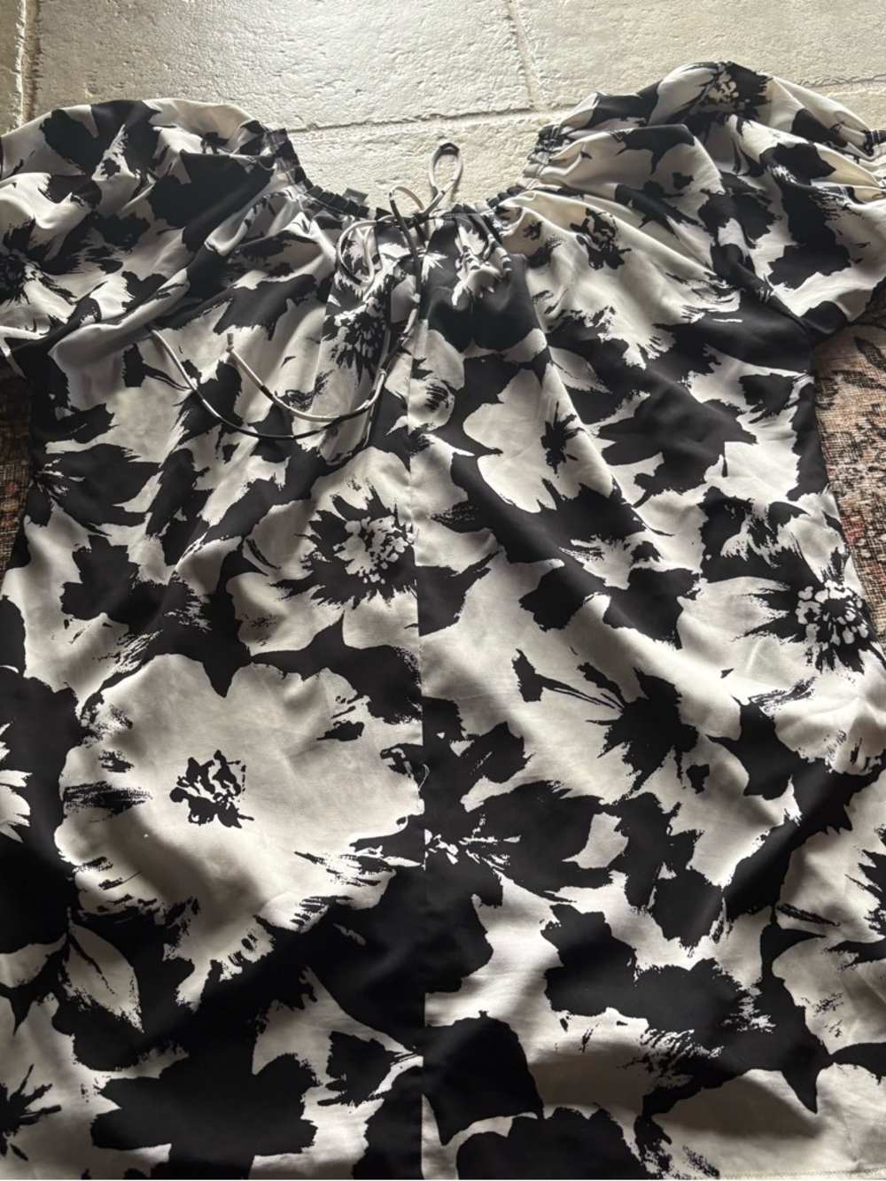 Kenneth Cole Reaction Black and White Floral Long Sleeve Dress